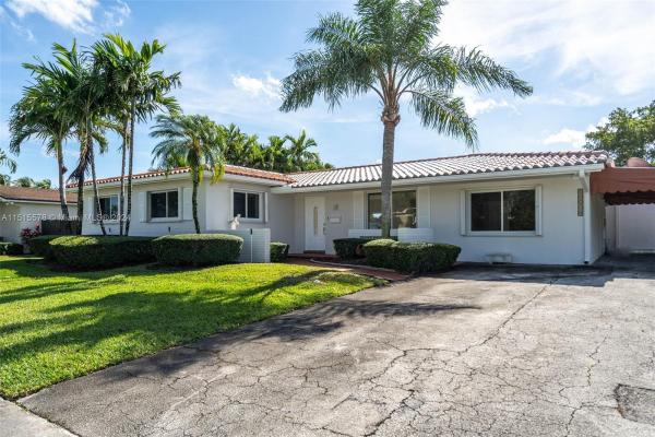 Kendale, 10540 SW 98th St, Kendall, Florida 33176, image 1