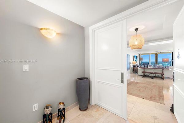 Grand Bay Residences, 445 Grand Bay Dr #908, Key Biscayne, Florida 33149, image 1