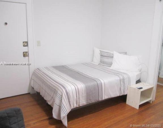 Mendoza, 124 Mendoza Ave #1A, Coral Gables, Florida 33134, image 3