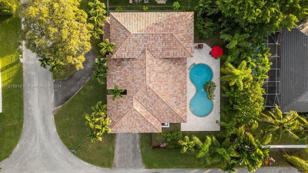 Gables Edge, 5620 SW 58th Pl, South Miami, Florida 33143, image 3