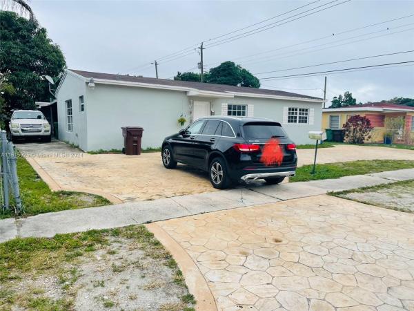Saratoga Heights, 6261 E 3rd Ave, Hialeah, Florida 33013, image 2