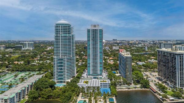 Skyline On Brickell, 2101 Brickell Ave #3106, Miami, Florida 33129, image 1