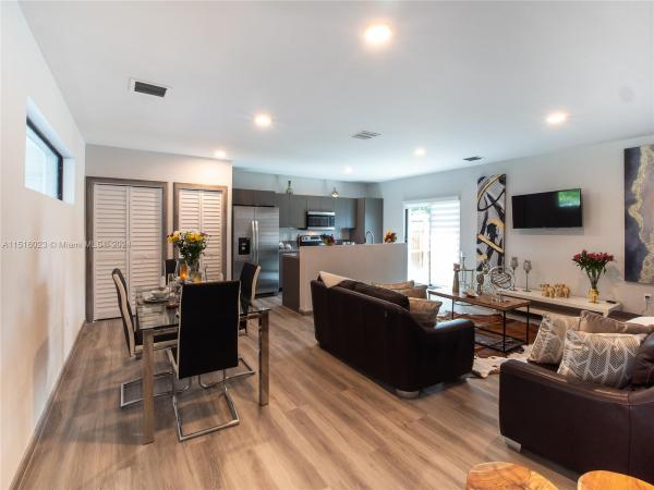 Alphaville, 916 NW 8th St #2, Florida City, Florida 33034, image 3