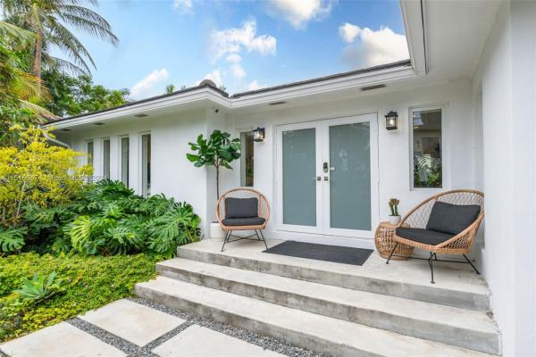 Di Lido Island, 424 E Dilido Dr, Miami Beach, Florida 33139, image 1