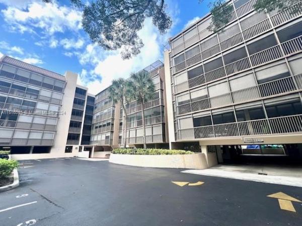 Grandview At Emerald Hills, 2804 N 46th Ave #330C, Hollywood, Florida 33021, image 3