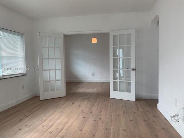 Island Point South, 7207 Bay Dr #31, Miami Beach, Florida 33141, image 1
