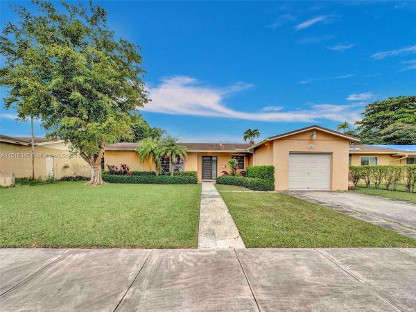 Kendall Sunset Homes, 7620 SW 94th Ave, Sunset, Florida 33173, image 1