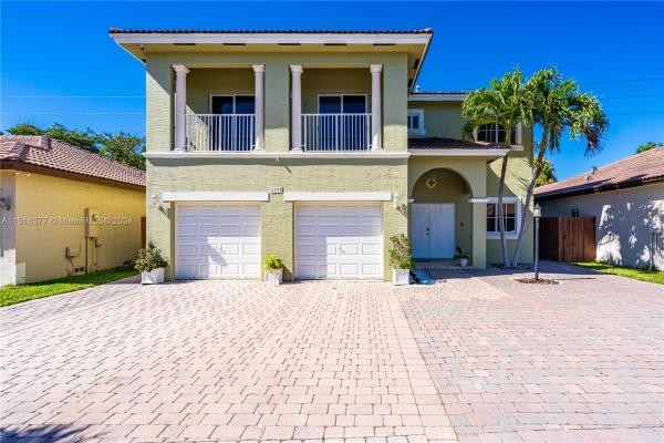 Cristys Homestead, 1350 NE 41st Pl, Homestead, Florida 33033, image 3