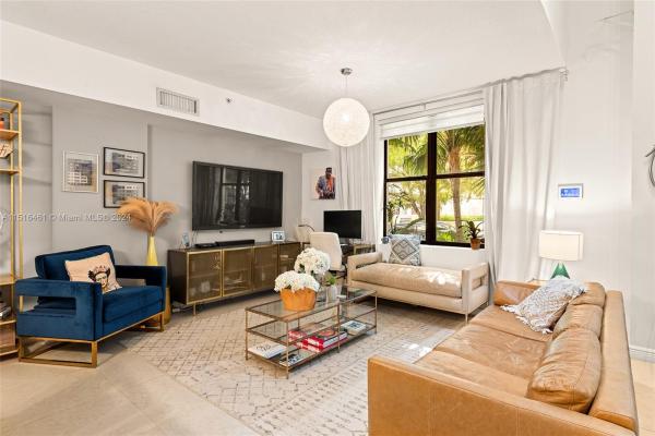 Puerta De Palmas, 888 S Douglas Rd #103, Coral Gables, Florida 33134, image 2