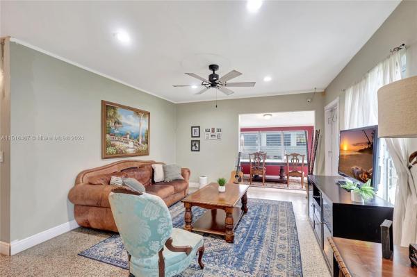 Lantana Heights, 911 W Duval St, Lantana, Florida 33462, image 3