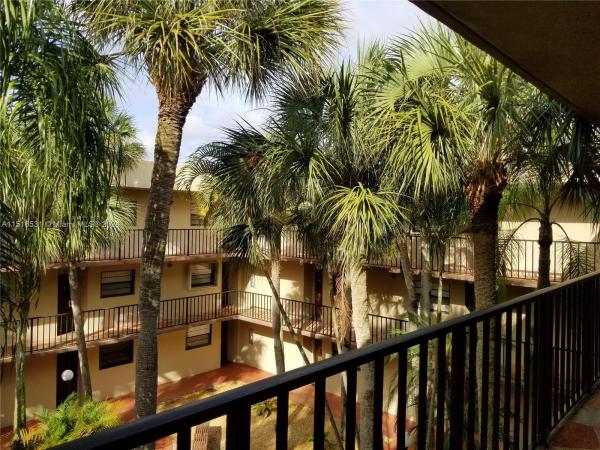 Gardens Of Kendall South, 10875 SW 112th Ave #311, Kendall, Florida 33176, image 1