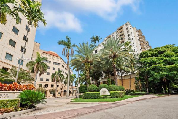 Puerta De Palmas, 888 S Douglas Rd #PH14, Coral Gables, Florida 33134, image 1