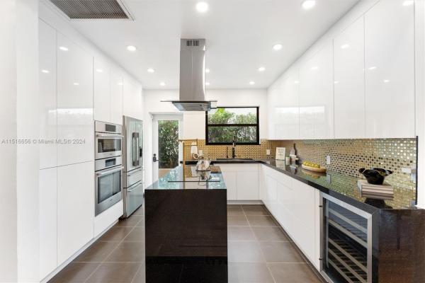 Orchard, 4230 Royal Palm Ave, Miami Beach, Florida 33140, image 1