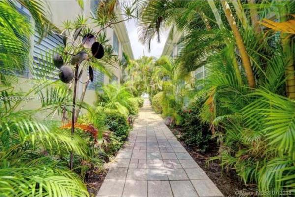 Lake View, 4740 Pine Tree Dr #25, Miami Beach, Florida 33140, image 1