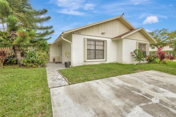 Garden Hills, 5245 Robbie Ct, West Palm Beach, Florida 33415, image 1