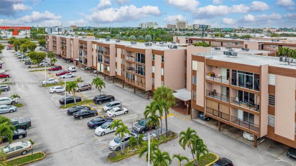 Los Arboles, 1900 W 68th St #E104, Hialeah, Florida 33014, image 3