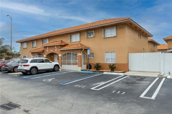 West Palm Villas, 2403 W 76th St #111, Hialeah, Florida 33016, image 1
