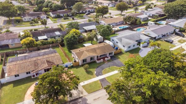 Devon Aire Estates, 12460 SW 106th St, The Crossings, Florida 33186, image 2
