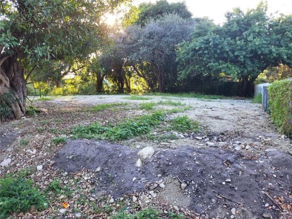 Home Owners Paradise, 4714 NW 31st Ave, Brownsville, Florida 33142, image 1
