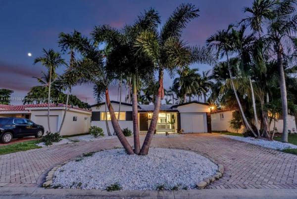 Hollywood Lakes, 1210 Lincoln St, Hollywood, Florida 33019, image 2