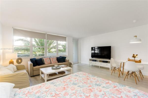 The Decoplage, 100 Lincoln Rd #312, Miami Beach, Florida 33139, image 2