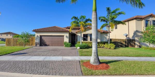 Kingman Commons, 2621 SE 1st Ln, Homestead, Florida 33033, image 1