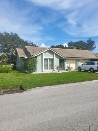 Villas At Gator Trace, 4164 Gator Trace Villas Cir #A, Fort Pierce, Florida 34982, image 2