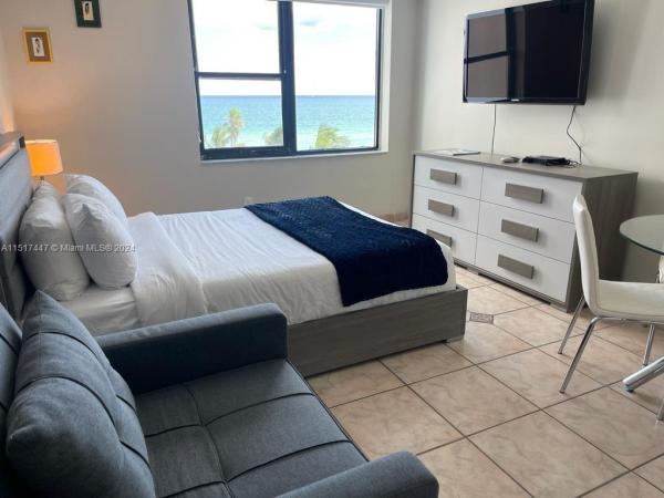 The Casablanca, 6345 Collins Ave #600, Miami Beach, Florida 33141, image 1