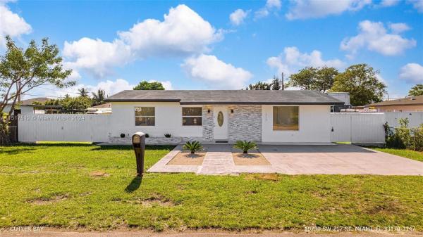 Victory Gardens, 10730 SW 217th St, Goulds, Florida 33170, image 1