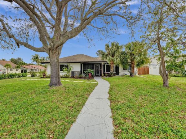 Tropic Palms, 653 Ibis Dr, Delray Beach, Florida 33444, image 2