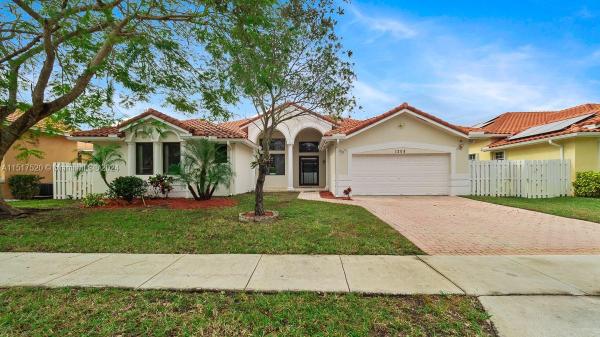 Spring Valley Estates, 1208 NW 165th Ave, Pembroke Pines, Florida 33028, image 2