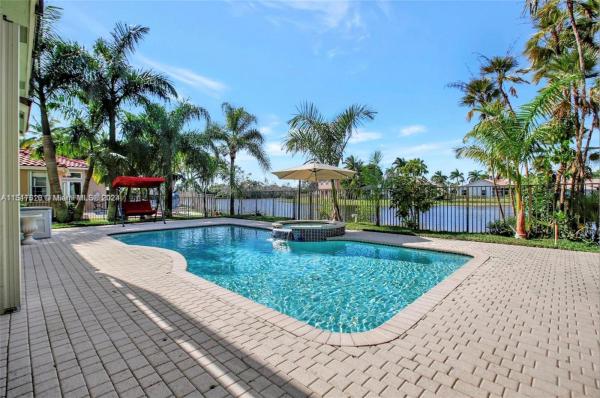 Jardin, 2563 Jardin Way, Weston, Florida 33327, image 2