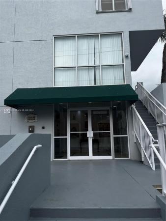 Merritt Place, 637 SW 3rd St #404, Miami, Florida 33130, image 1