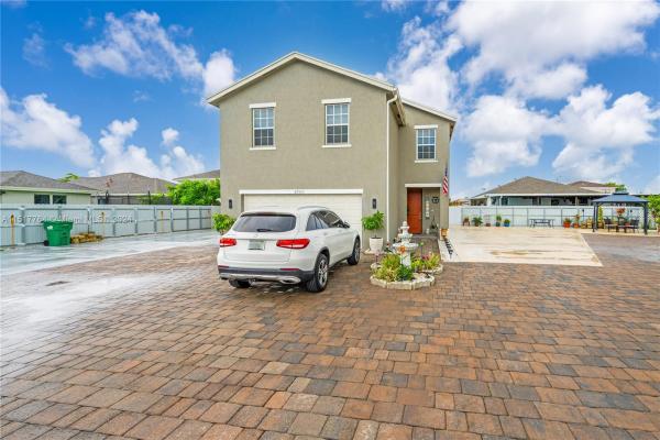 AH At Turnpike South, 27533 SW 135 Avenue Rd #, Naranja, Florida 33032, image 3