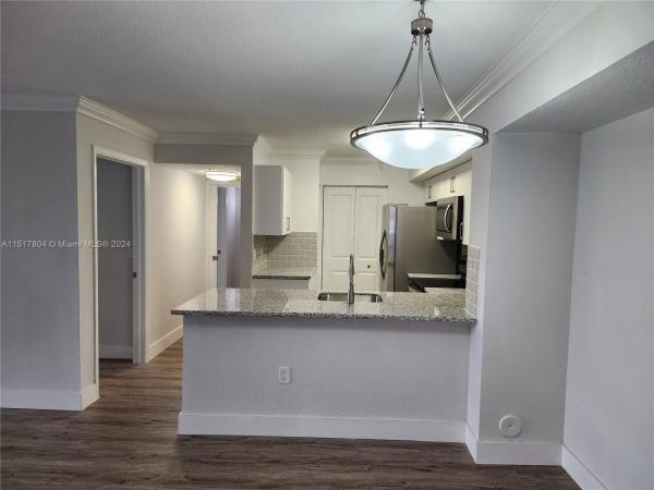 St Andrews At Miramar, 12112 Saint Andrews Pl #112, Miramar, Florida 33025, image 2