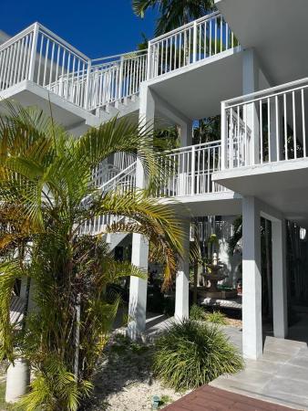 Keystone Gardens, 2430 NE 135th St #102, North Miami, Florida 33181, image 1
