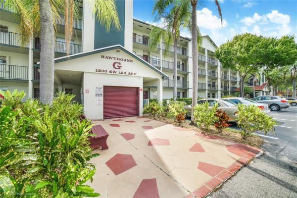Hawthorne At Century Village, 1200 SW 130th Ave #107G, Pembroke Pines, Florida 33027, image 1