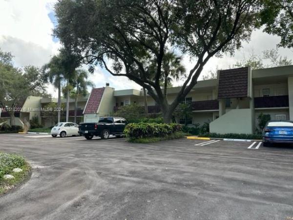 Fairways At Palm-Aire, 3201 N Course Ln #208, Pompano Beach, Florida 33069, image 1
