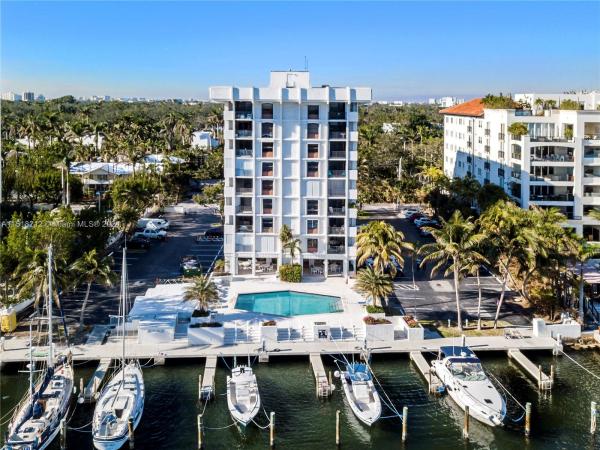 1600 South Bayshore Ln, 1600 S Bayshore Ln #8C, Miami, Florida 33133, image 3