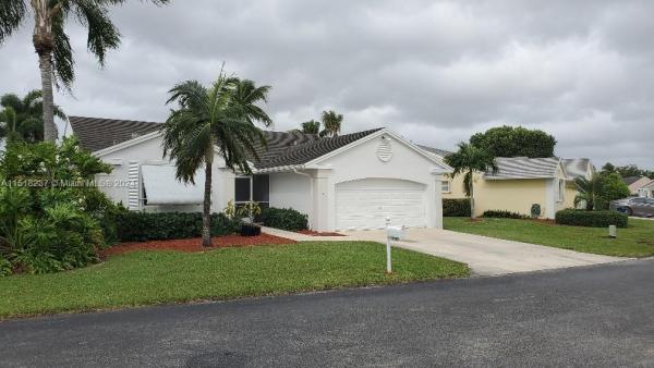 North Gate, 720 SE 25th Ln, Homestead, Florida 33033, image 2