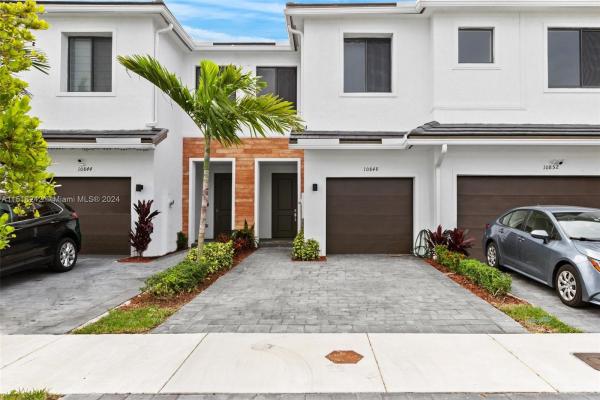 The Landings, 10848 SW 232nd Ter #10848, Kendall, Florida 33032, image 1