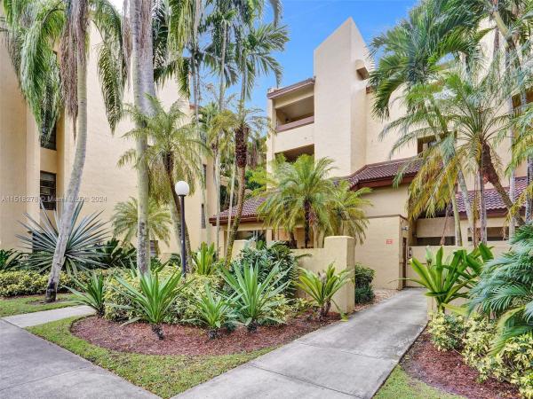 Kenland Pointe, 9285 SW 125th Ave #201, The Crossings, Florida 33186, image 1