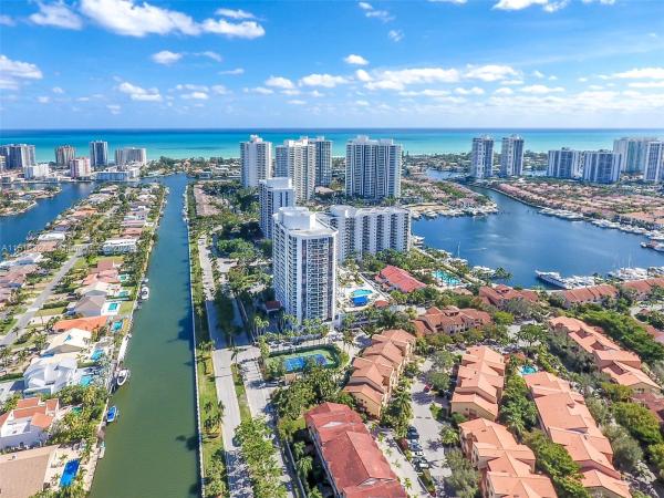 Harborside At The Waterways, 3640 Yacht Club Dr #706, Aventura, Florida 33180, image 2