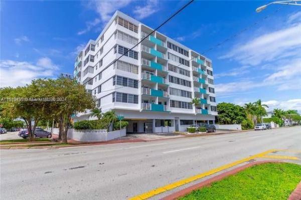 8000 Harding, 8000 Harding Ave #4D, Miami Beach, Florida 33141, image 2