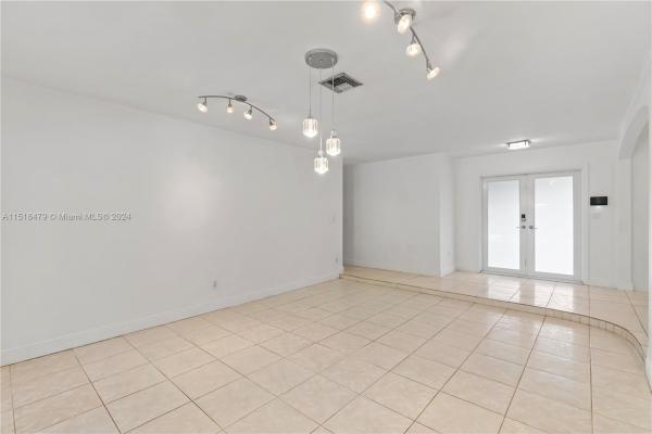Pine Acres, 10337 SW 118th St, Kendall, Florida 33176, image 3