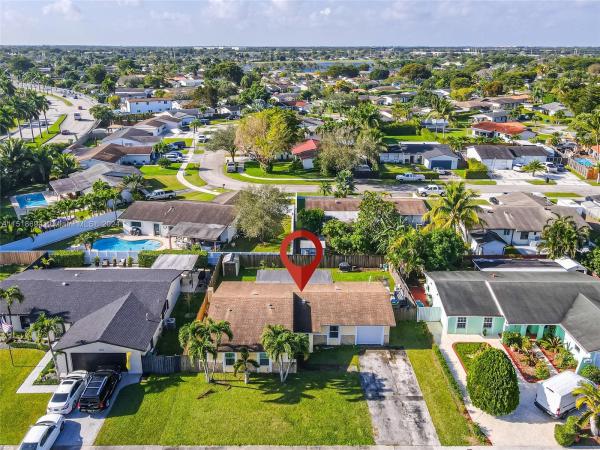 Winston Park, 7832 SW 128th Pl, Kendale Lakes, Florida 33183, image 1