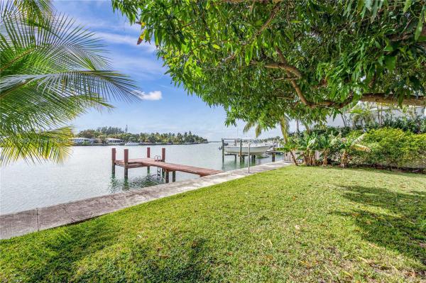 Biscayne Point, 1170 S Biscayne Point Rd, Miami Beach, Florida 33141, image 1