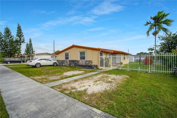 Flagami, 421 SW 79th Ave, Fountainebleau, Florida 33144, image 3