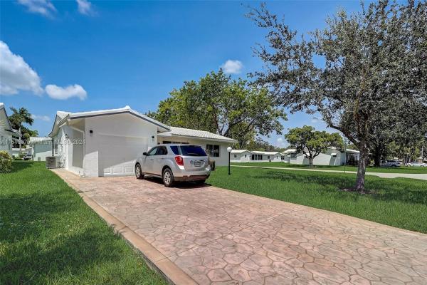Lauderdale West, 1651 NW 85th Ave, Plantation, Florida 33322, image 1
