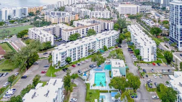 Avila North, 200 177th Dr #311, Sunny Isles Beach, Florida 33160, image 3